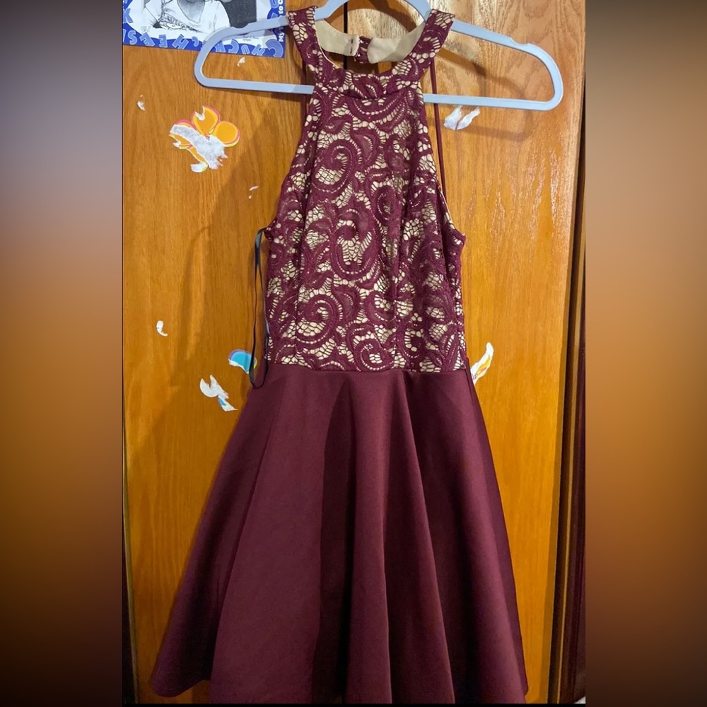 Burgundy homecoming dress ❤️
